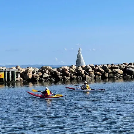 6 Person In Gilleleje-by Traum *